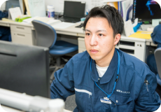 業務中 「責任をもってチェックしています」